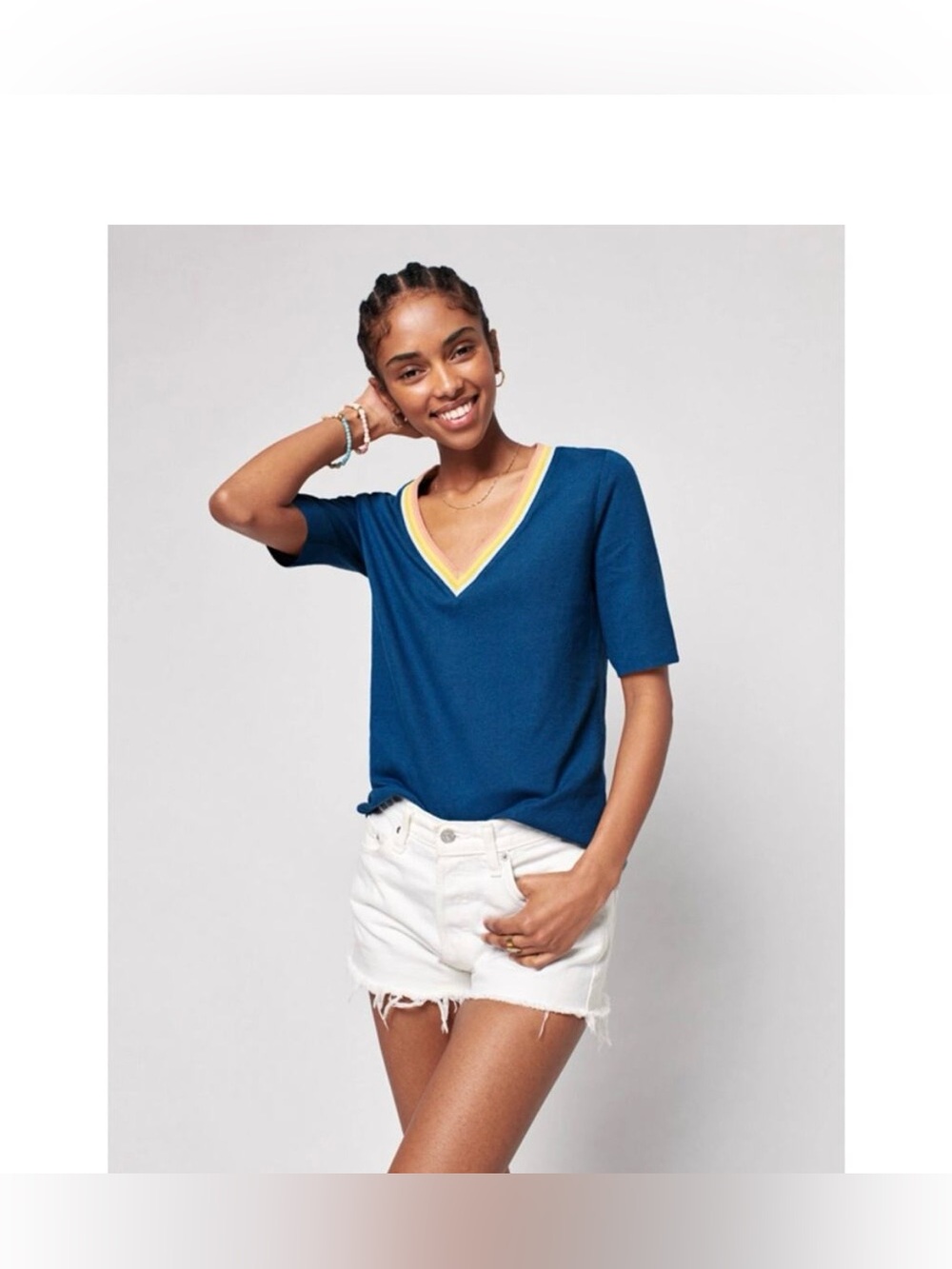 Faherty Women's Whisper Dark Blue V Neck Short Sleeve Tee Shirt. Medium